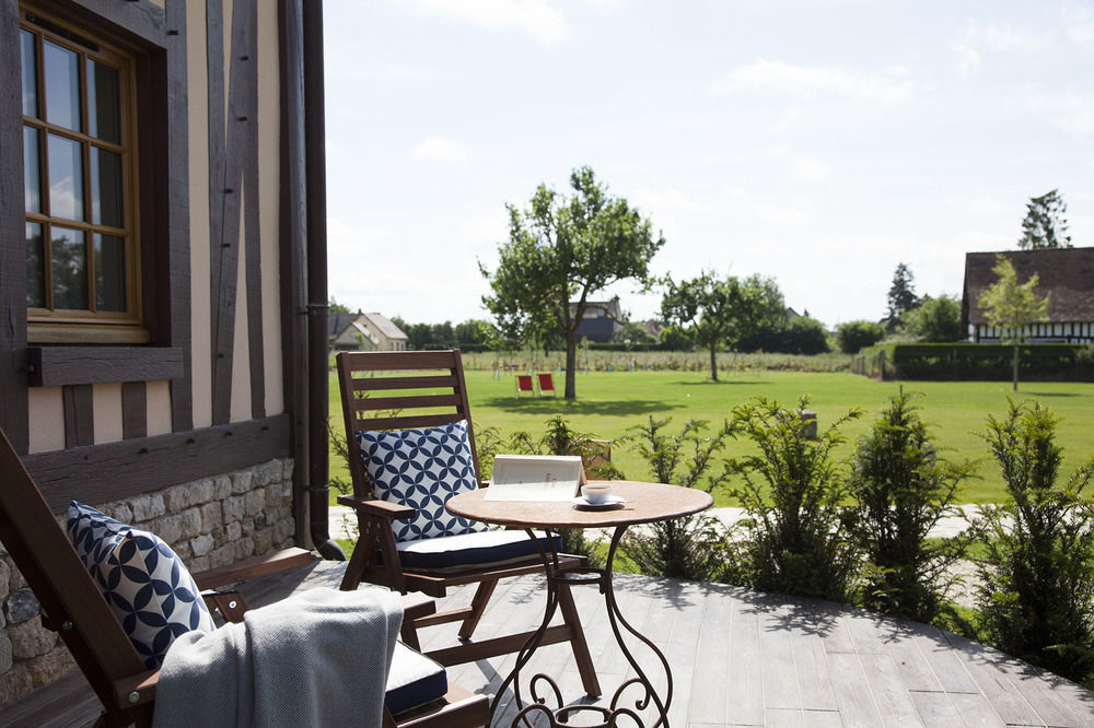 Manoir De Surville Surville  Экстерьер фото